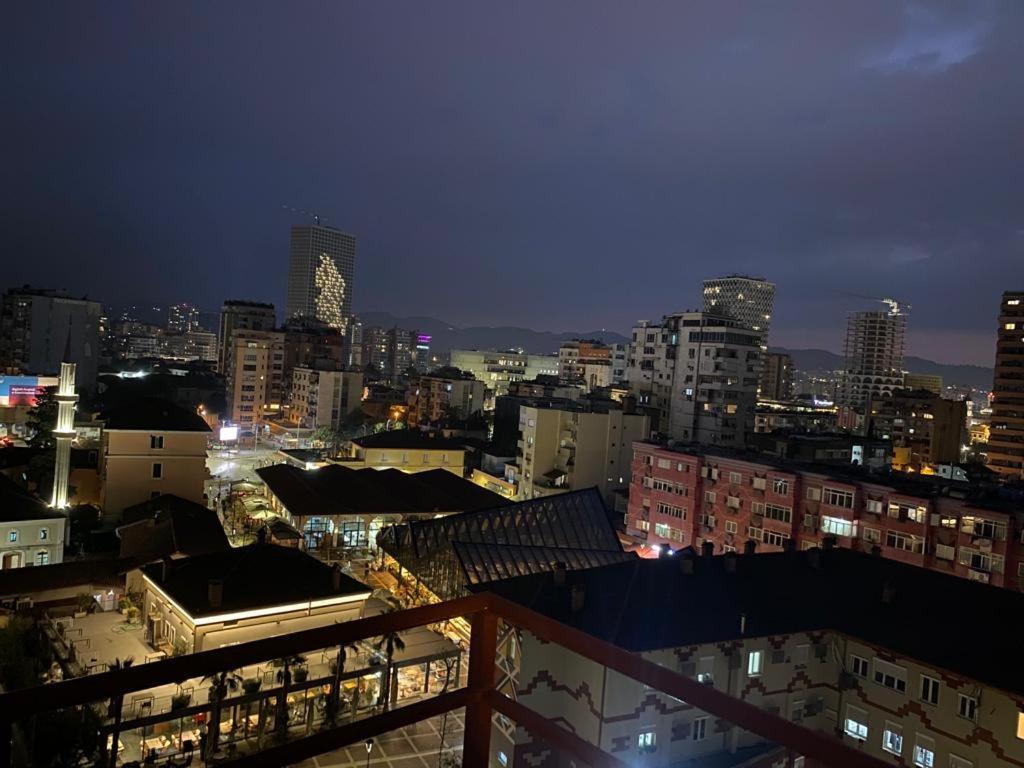 @Bazaar2 Apartment Tiranë Ngoại thất bức ảnh